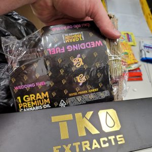 Cart Packaging: TKO EXTRACTS Tree Base Set (Cart, Packaging, and all stickers)