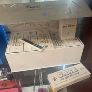 Cake Disposable 1 Gram Liquid Diamonds X Cryo Live Resin (Master Pack) Complete Set (Stickers, Box's, Mastercase) *Empty Packaging*