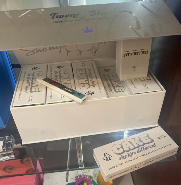 Cake Disposable 1 Gram Liquid Diamonds X Cryo Live Resin (Master Pack) Complete Set (Stickers, Box's, Mastercase) *Empty Packaging*